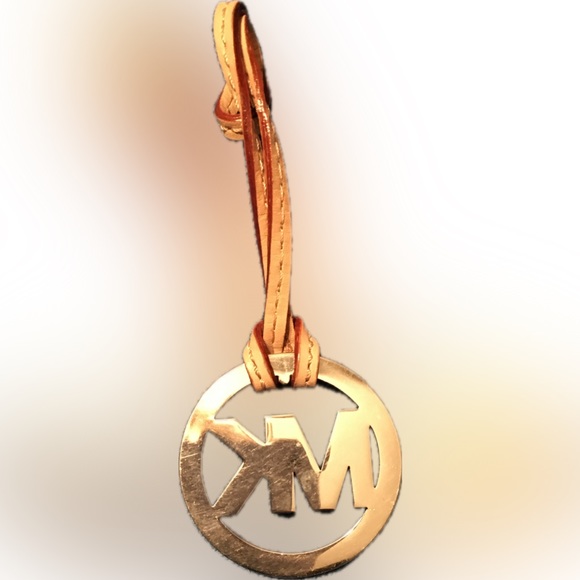 Michael Kors MK Charm Hang Tag Gold Tone Keychain Key Fob Charm - Picture 4 of 4